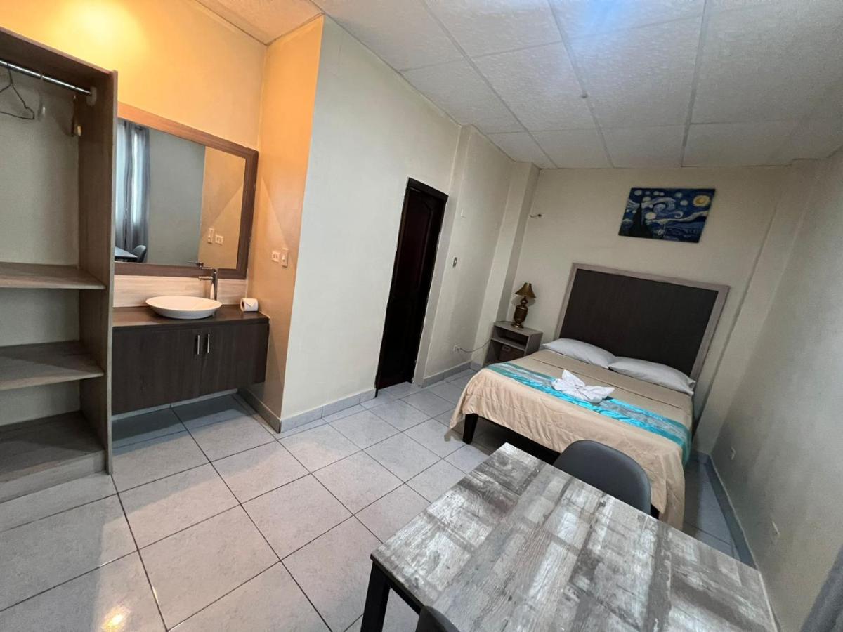 Atlantic Suites Hotel Guayaquil Exterior foto