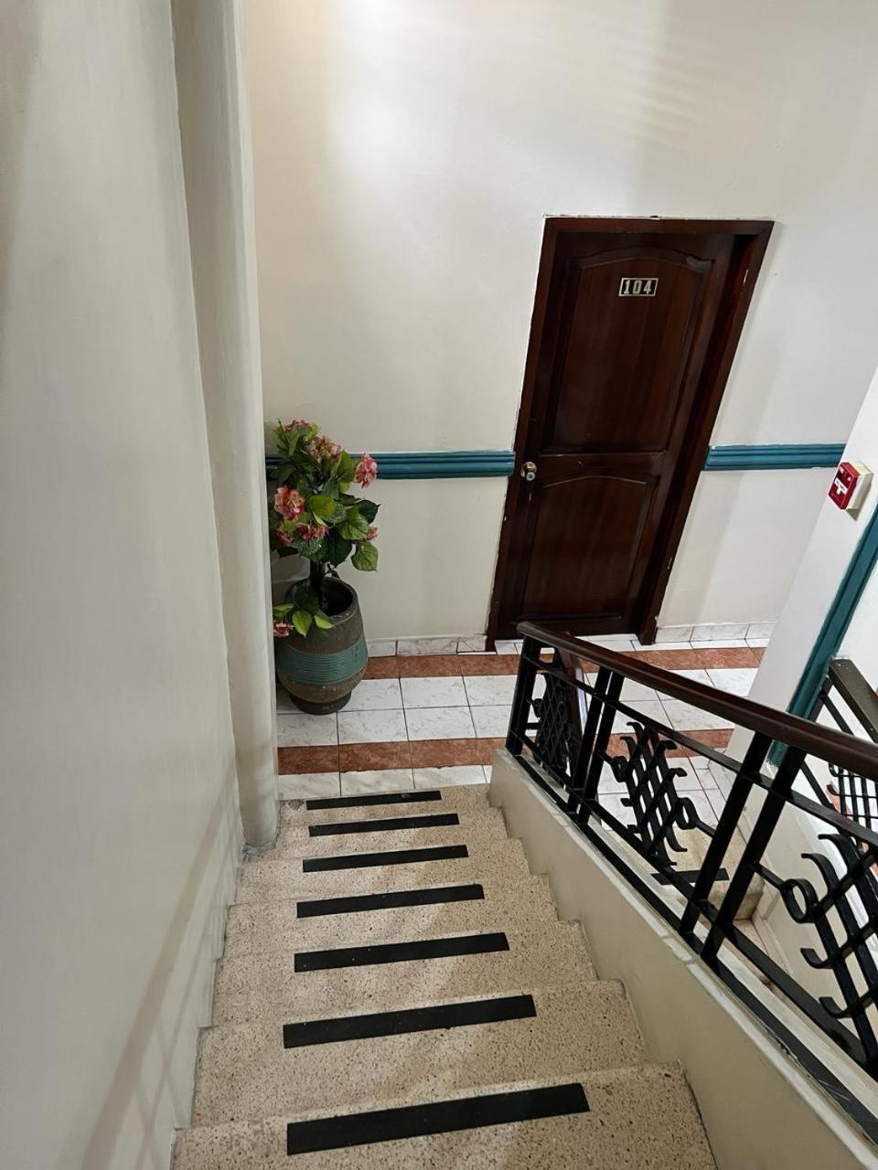 Atlantic Suites Hotel Guayaquil Exterior foto